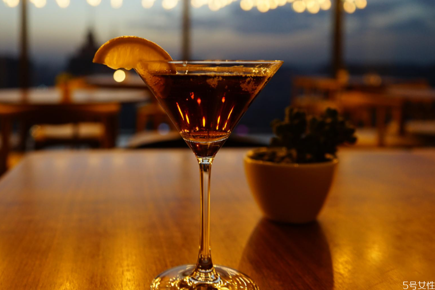 长岛冰茶好喝吗 长岛冰茶什么口感 长岛冰茶好喝吗 长岛冰茶什么口感